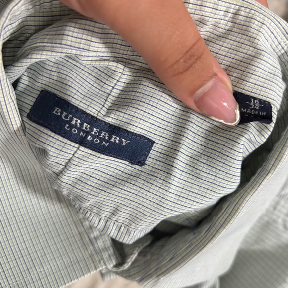 BURBERRY LONDON Men’s Casual Button Down Shirt - Picture 13 of 13